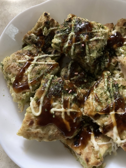 お好み焼きの野菜はいつもキャベツだけですが、玉ねぎ、人参入って野菜たっぷり☆美味しかったです♪