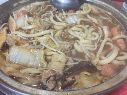 キャベツに白菜ともやしとうどんカレー鍋