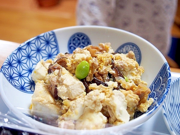 鶏と豆腐のいりに