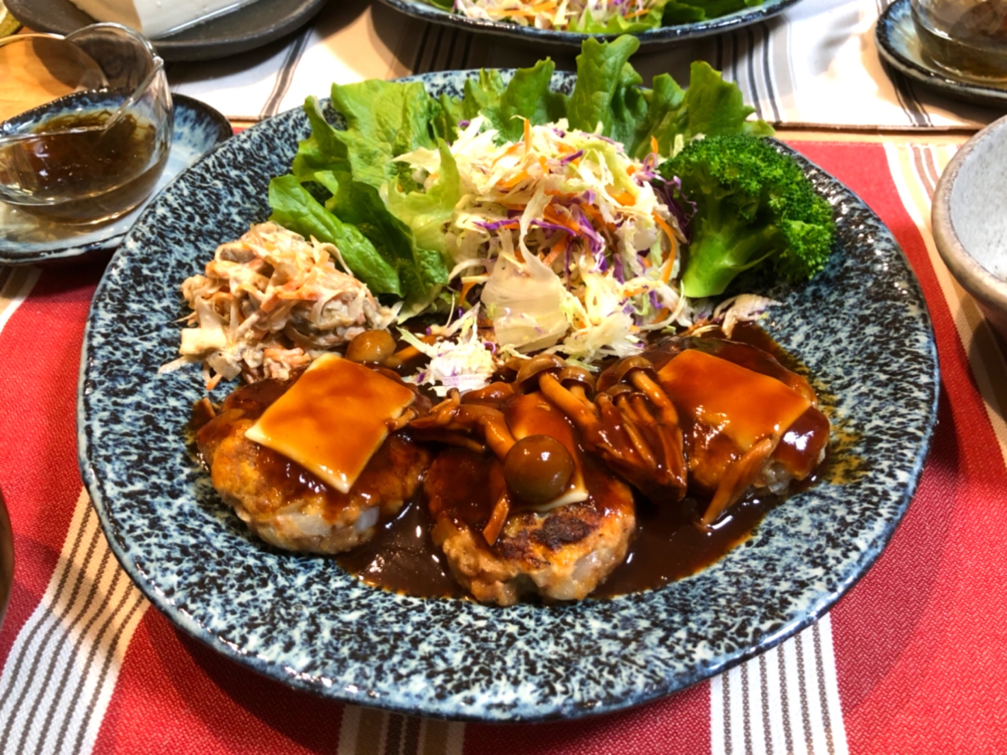 家族がカフェランチより美味しいと言った ハンバーグ レシピ 作り方 By ころん 楽天レシピ 家族がカフェランチより美味しいと言った ハンバーグ レシピ 作り方 By ころん 楽天レシピ