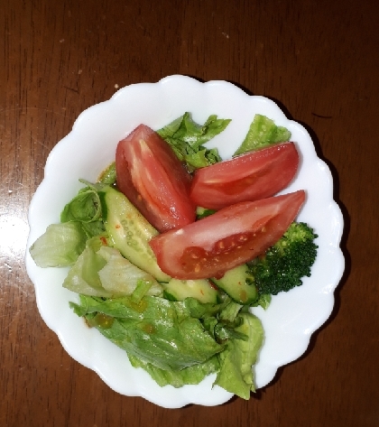 こんばんは(*^-^)
夕食のサラダにたっぷりかけて食べました☆
美味しかったです＼(^-^)／
素敵なレシピありがとうございますm(_ _)m