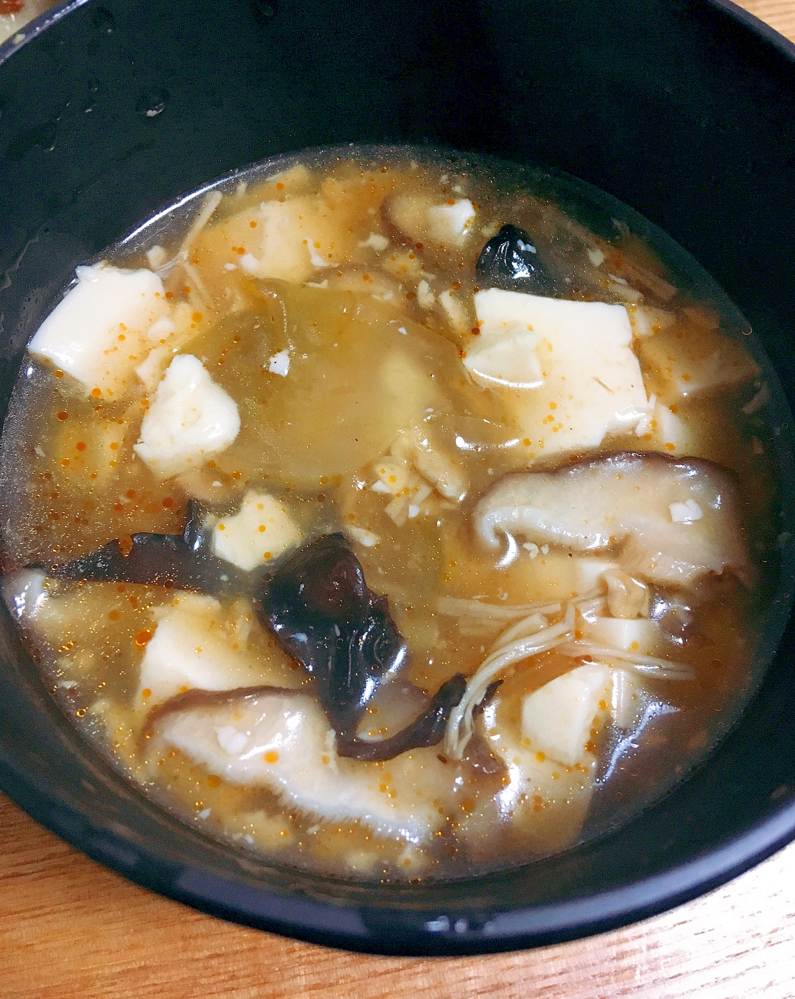 旨味たっぷり！きのことザーサイの中華スープ