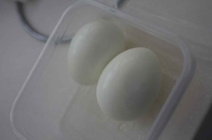 ゆで卵、作ってみました。電子レンジで作ったりもするのですが丸のままできて感激★