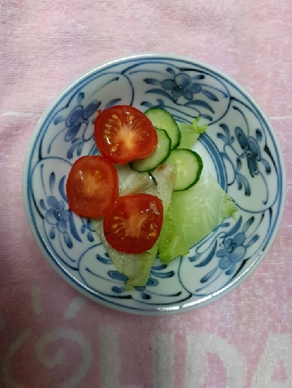 トマト野菜サラダ✧˖°