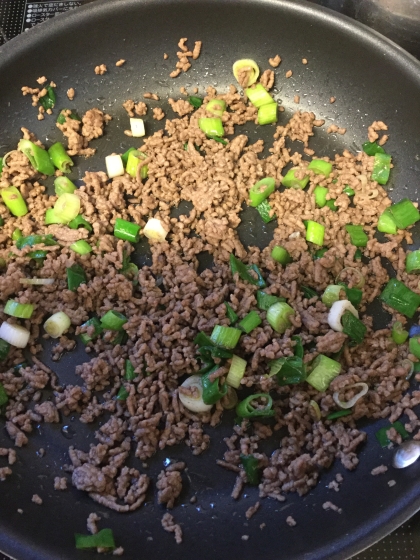 ネギとひき肉のそぼろ