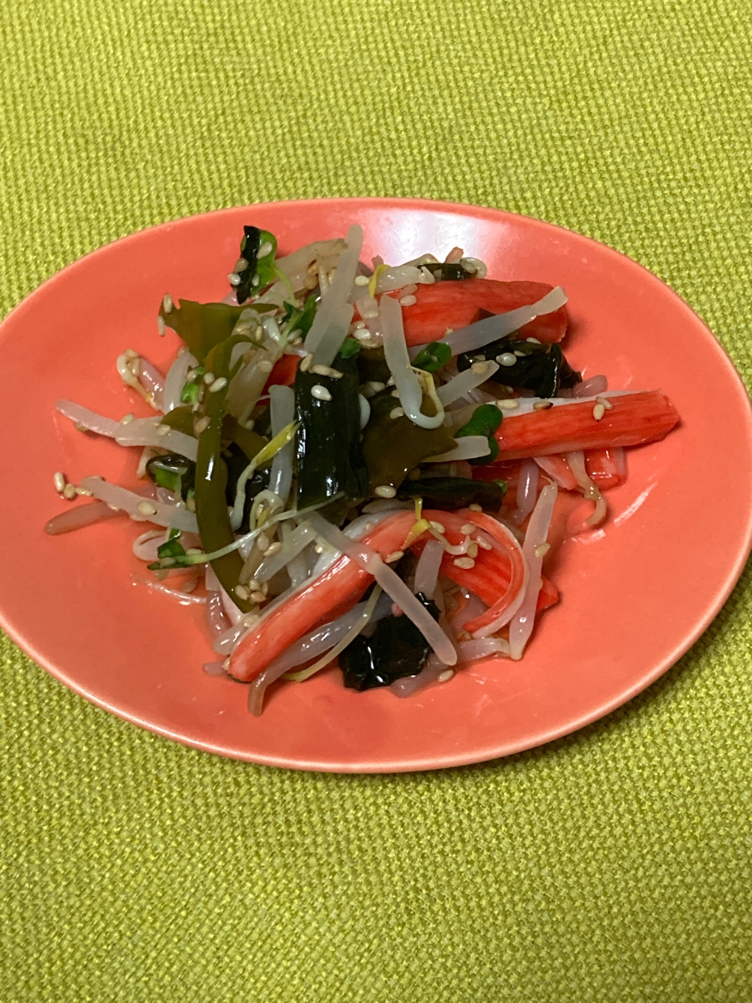 うちのおかず　新わかめともやしとカニカマの酢の物