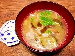 毎日のお味噌汁7杯目 たもぎ茸と茄子 豚肉 レシピ 作り方 By ブルーボリジ 楽天レシピ 毎日のお味噌汁7杯目 たもぎ茸と茄子 豚肉 レシピ 作り方 By ブルーボリジ 楽天レシピ