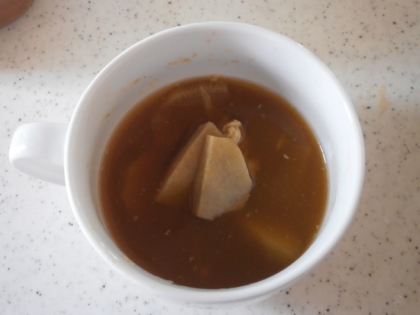 里芋の赤味噌汁