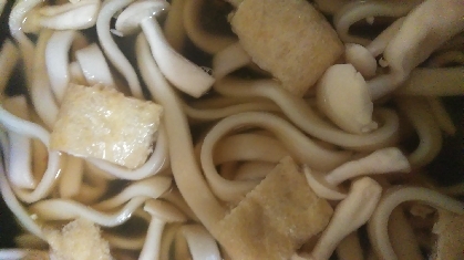 ハサミでチョキチョキ、一人鍋焼きうどん