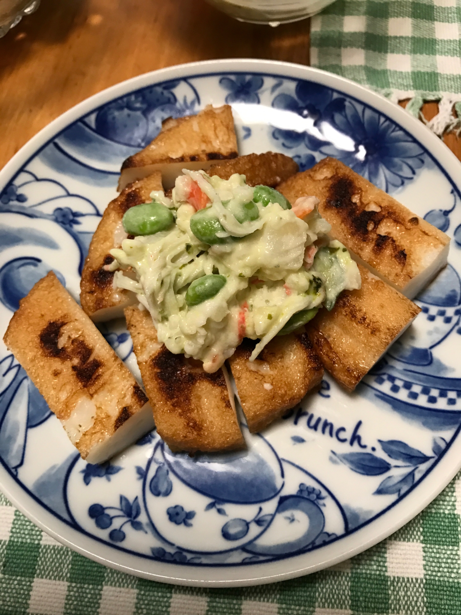 イカ天の枝豆とカニカマのポテマヨ和えのっけ