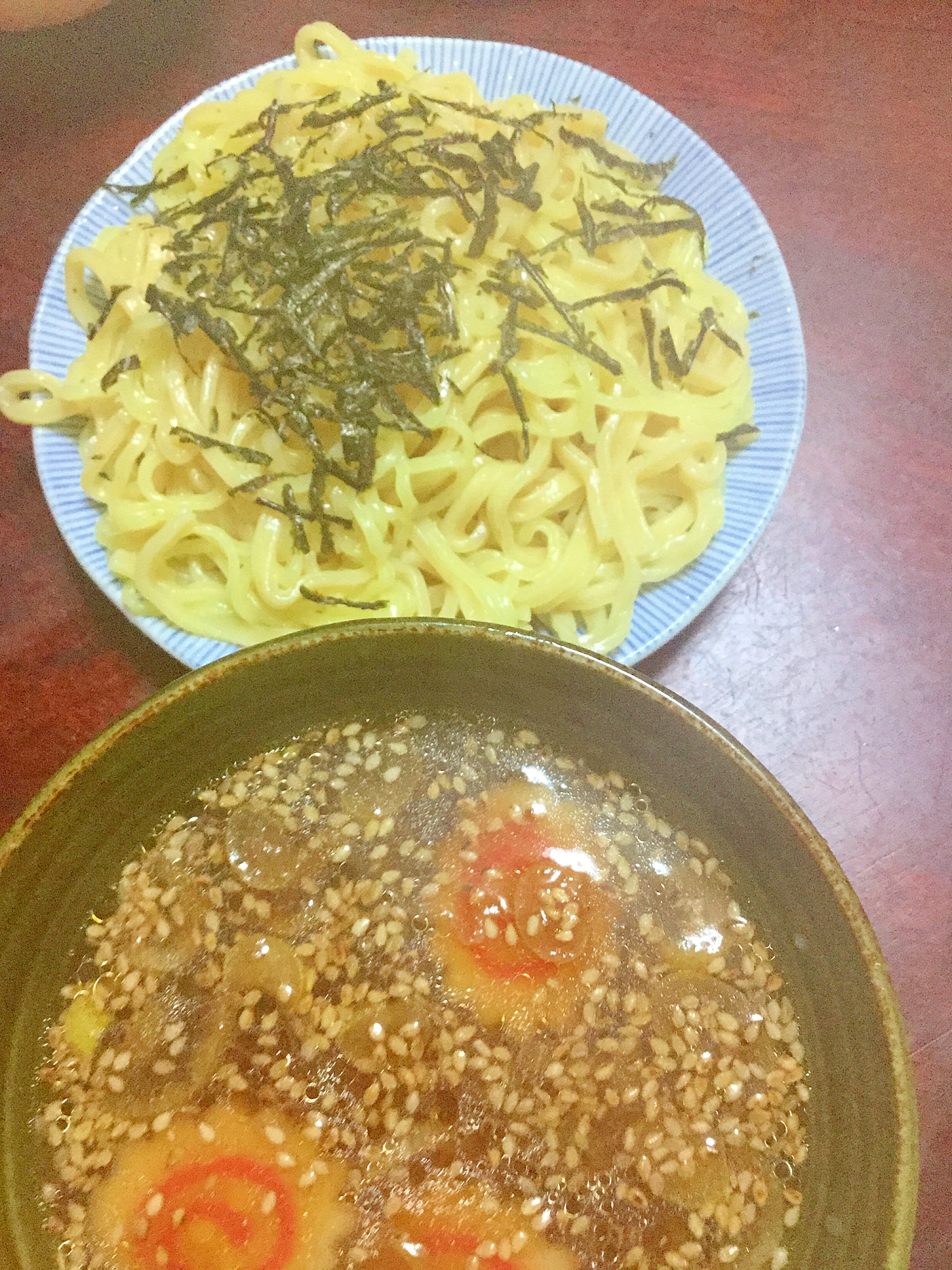 味噌＆醤油のダブルスープde太麺＆細めんのつけ麺！