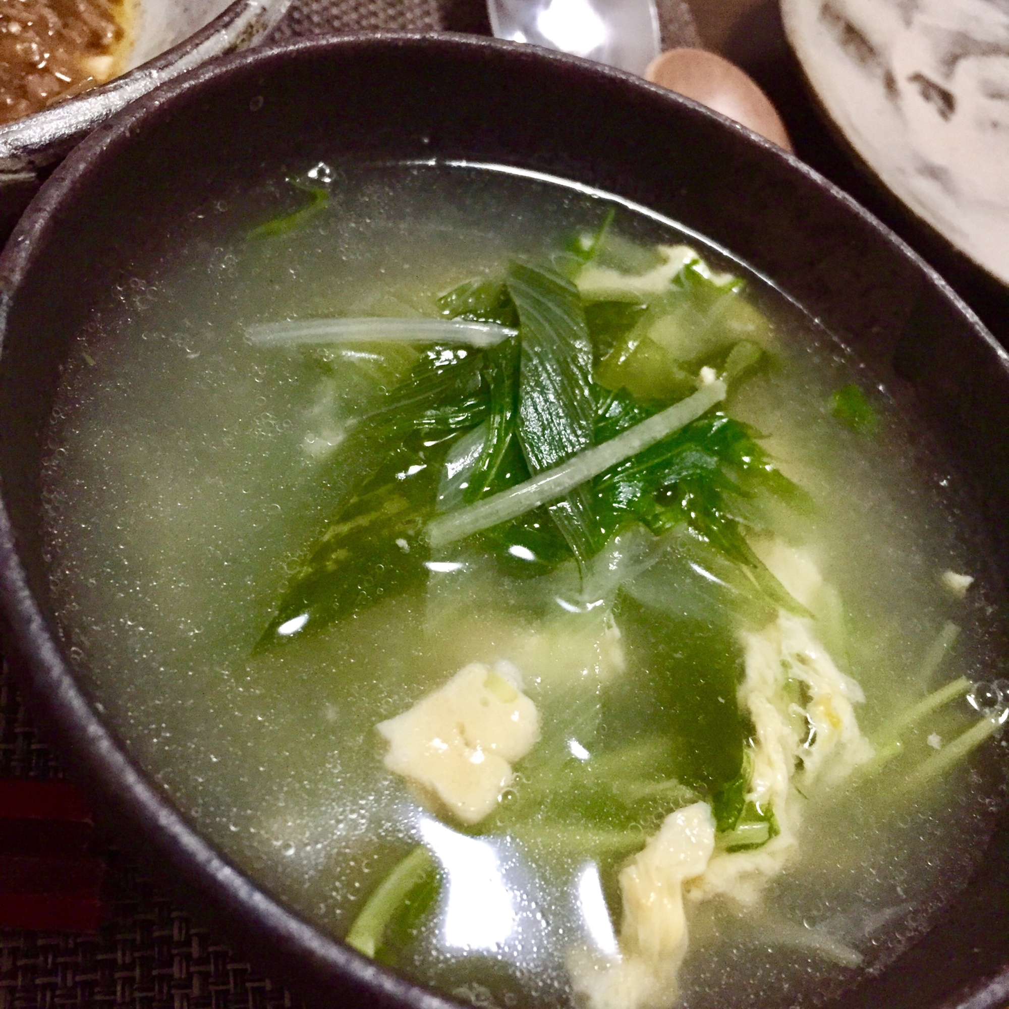 水菜と白ネギと卵の中華スープ