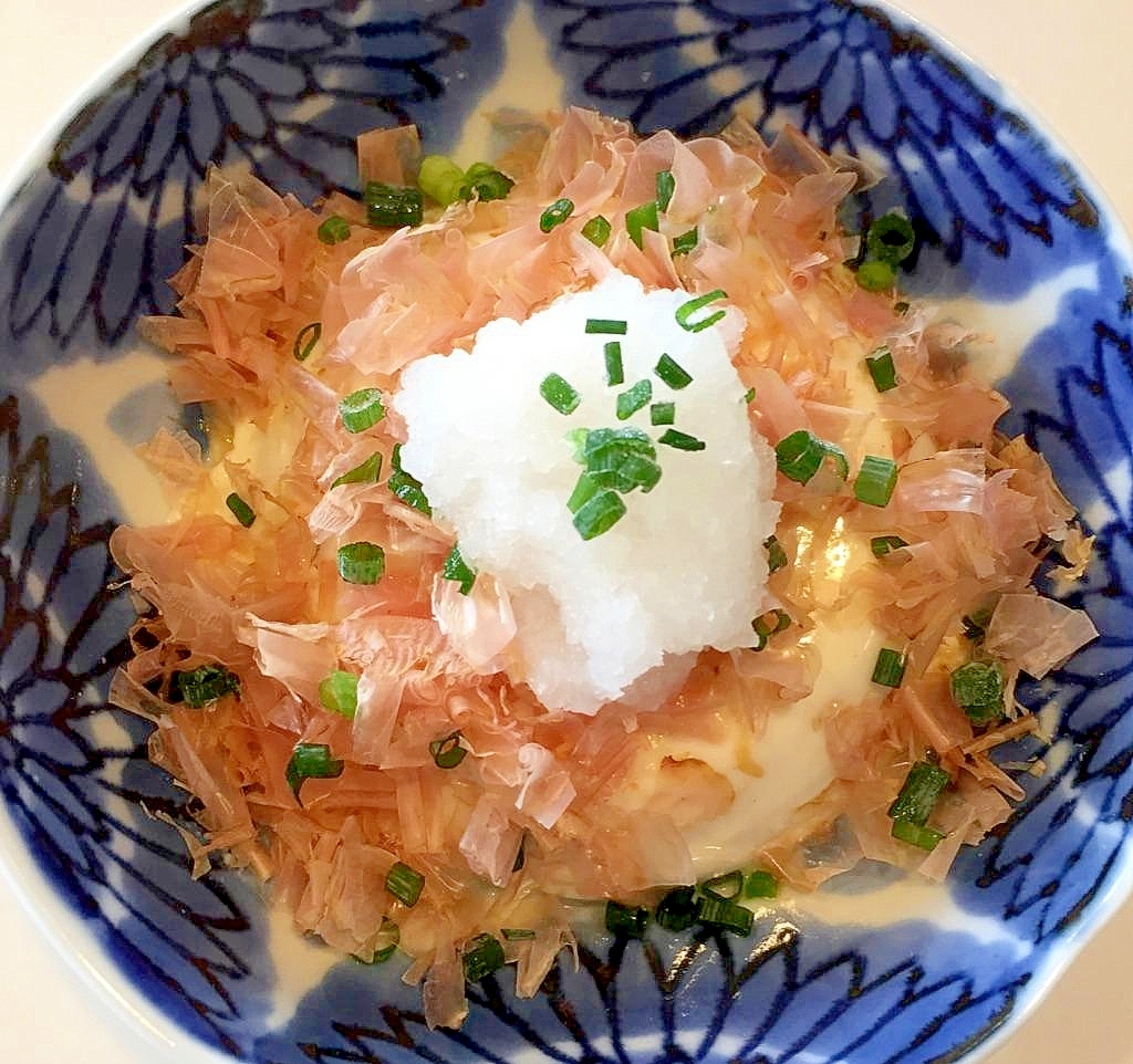 大根おろしとかつお節の温豆腐