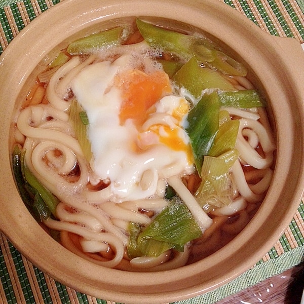シンプル 夜食に 長ネギと卵だけの鍋焼きうどん レシピ 作り方 By みゅうしろ 楽天レシピ シンプル 夜食に 長ネギと卵だけの鍋焼きうどん レシピ 作り方 By みゅうしろ 楽天レシピ