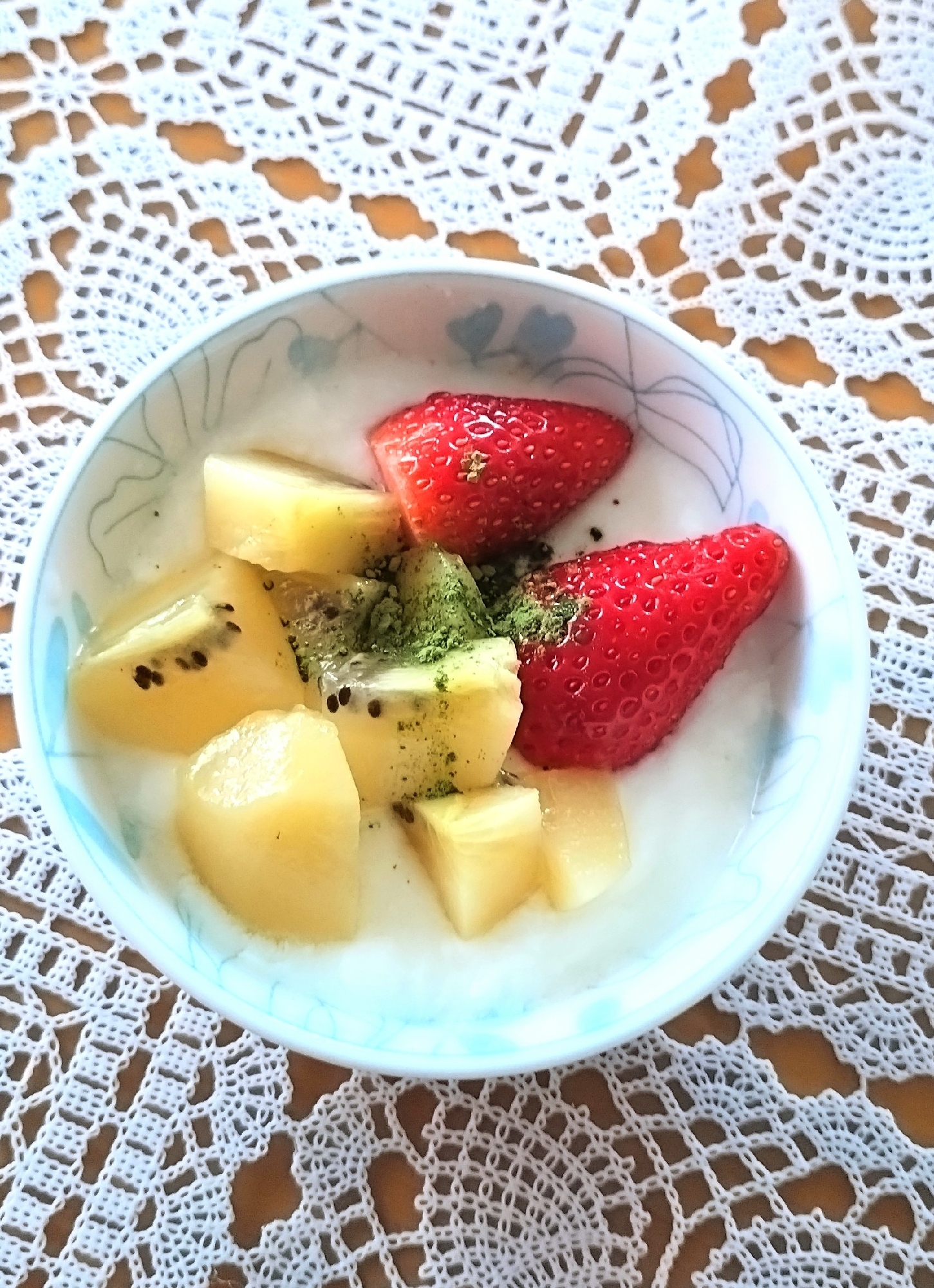 ●苺とキウイの抹茶ヨーグルト◇