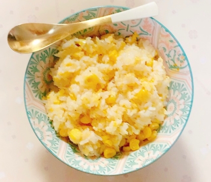 簡単★お昼ご飯に★ウィンナーと卵でシンプル炒飯