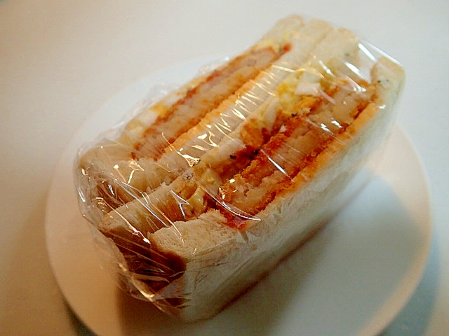 チェダーチーズ☆コロッケ☆たまごサラダサンドイッチ