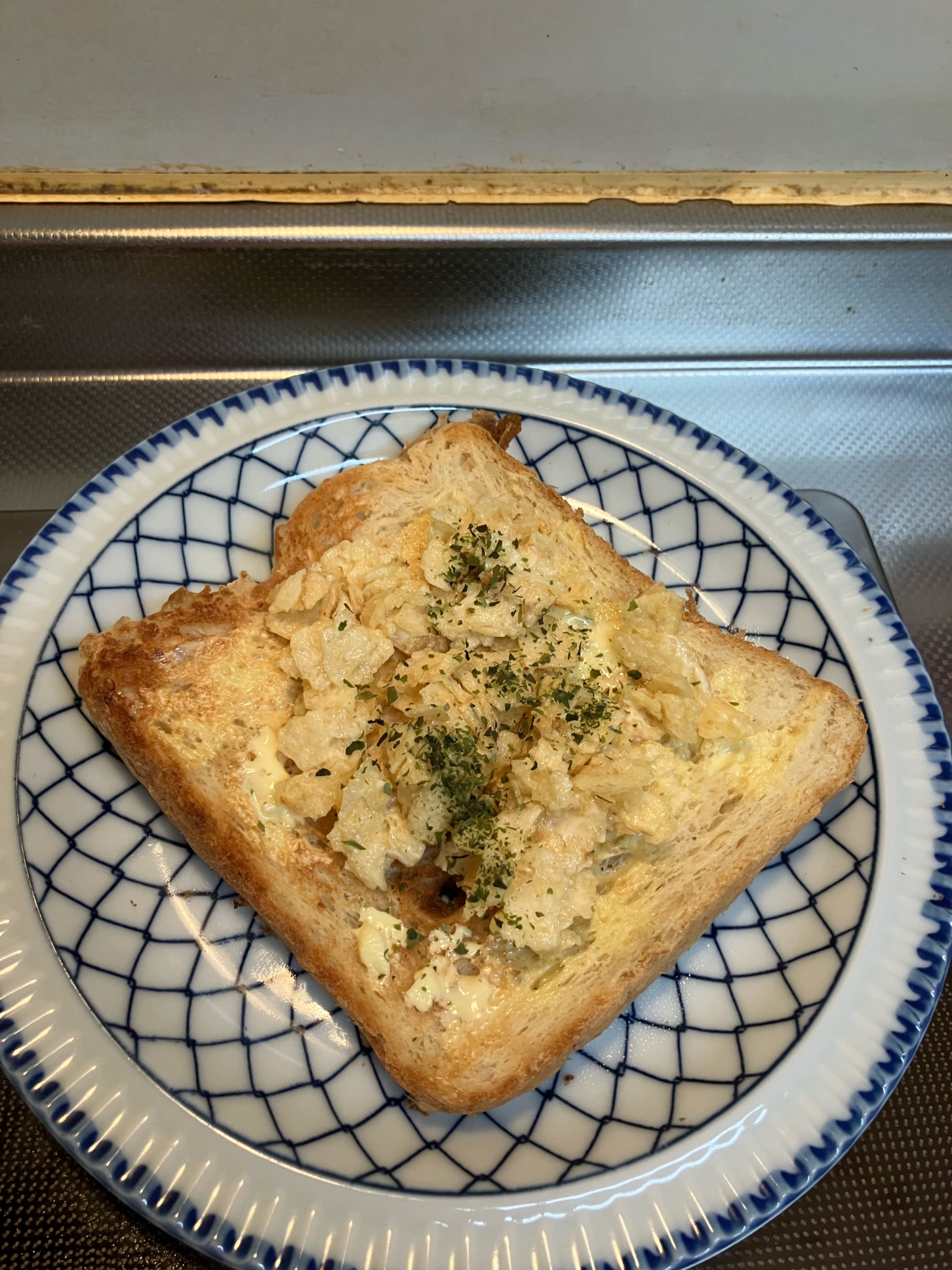 ボリューム満点♪ポテチトースト^_^