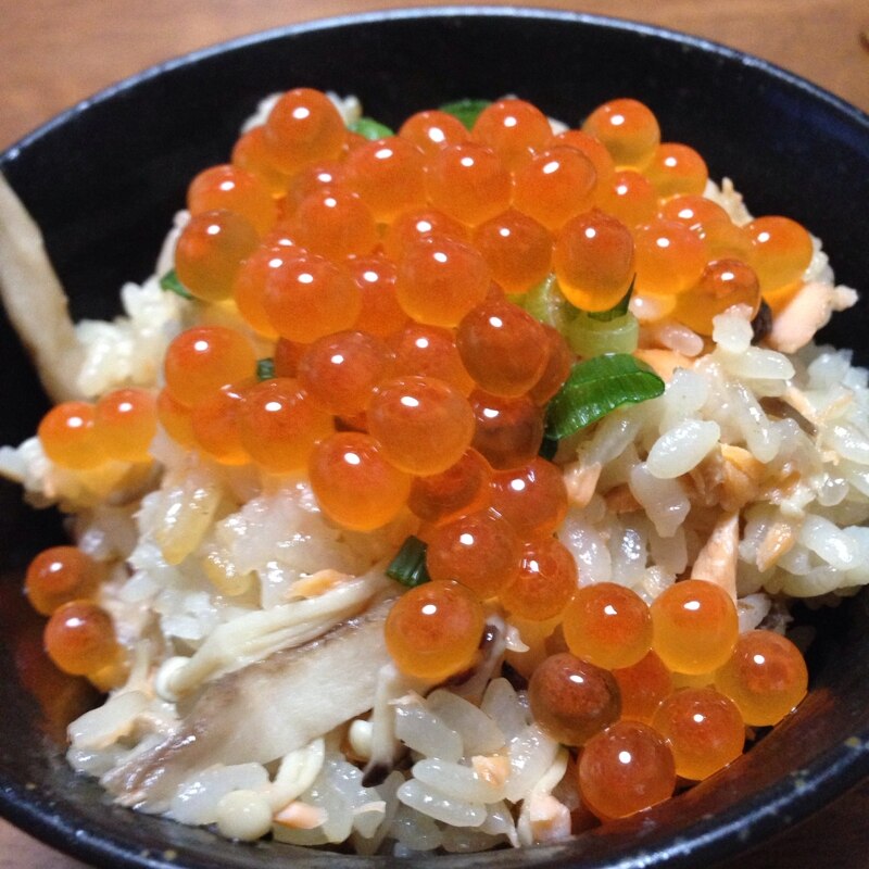 ミニチュアフード 海鮮鍋と鮭いくら炊き込み御飯のセット ミニチュアフード 海鮮鍋と鮭いくら炊き込み御飯のセット