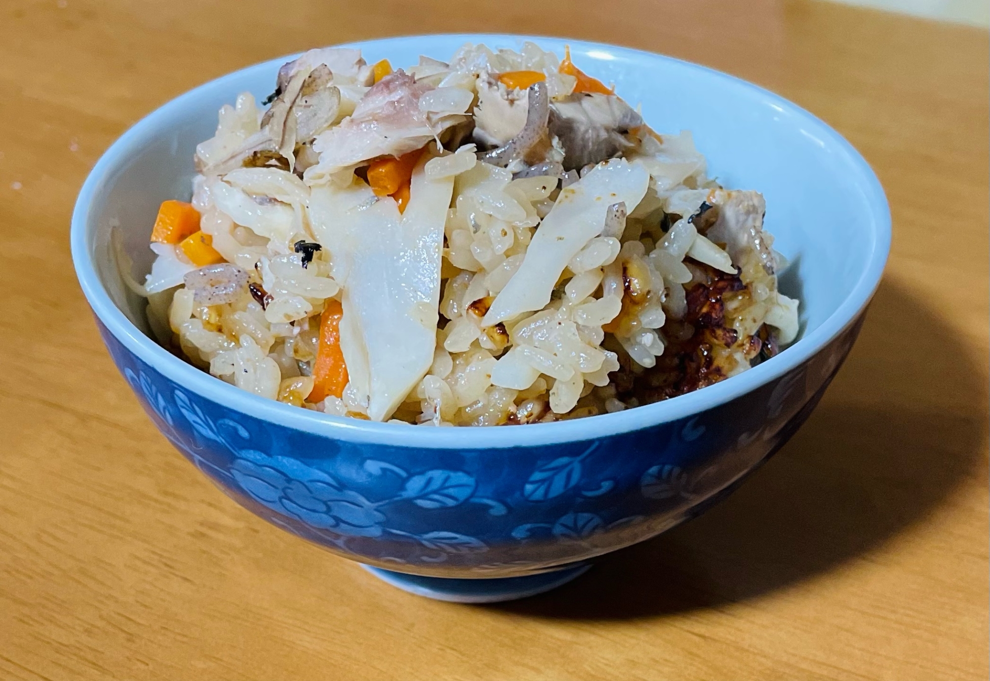 サバ缶と舞茸の炊き込みご飯