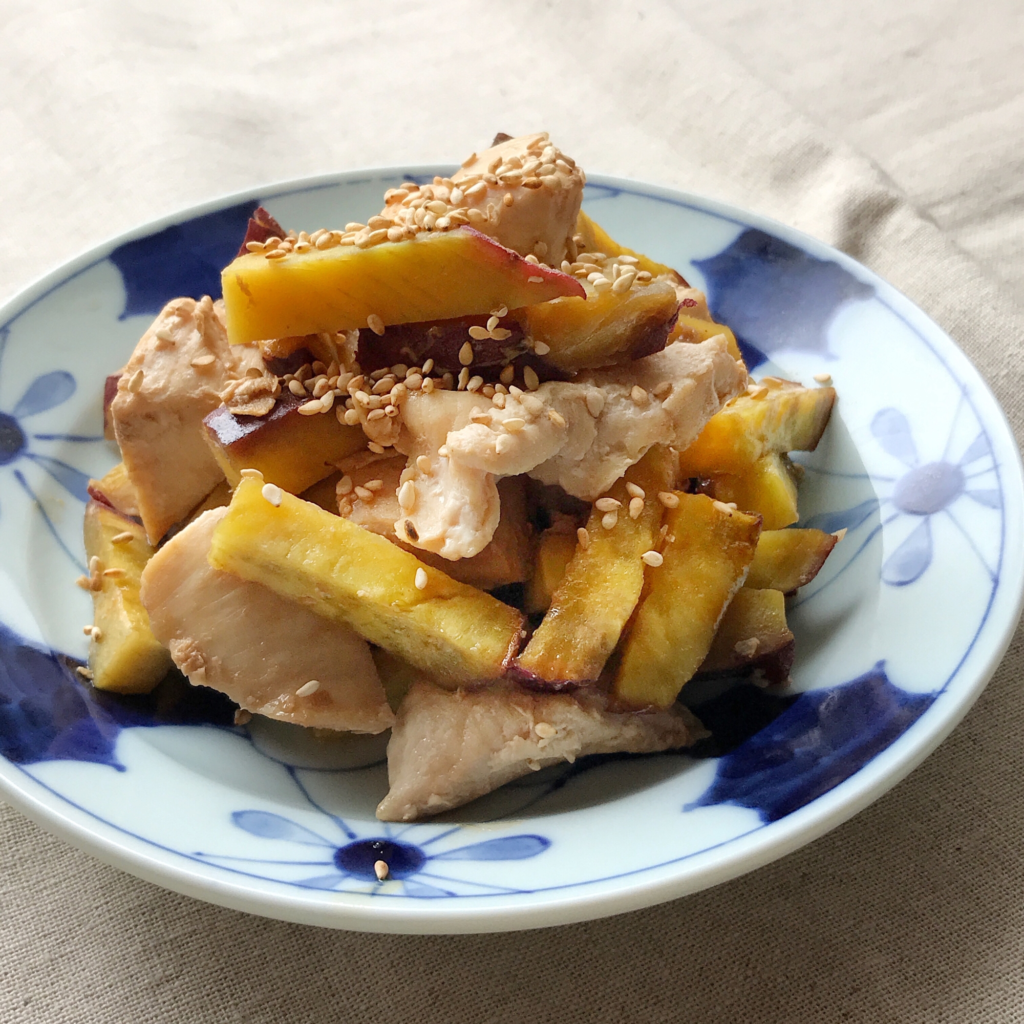 鶏肉とさつまいもの甘辛炒め