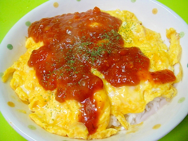 とろとろ卵のミートソース丼