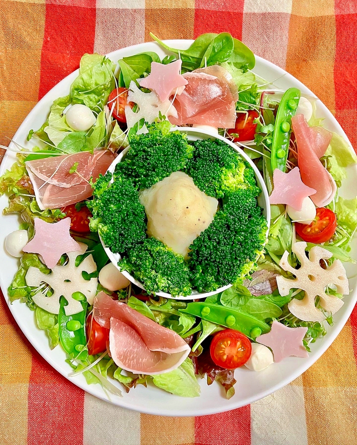 サラダdeクリスマスリース