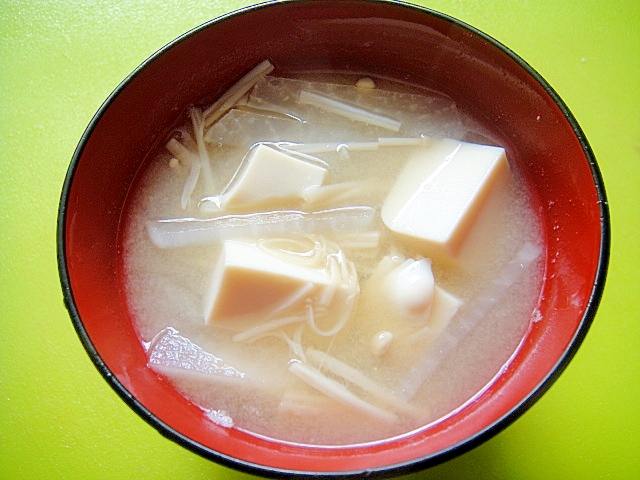 大根と豆腐えのきの味噌汁