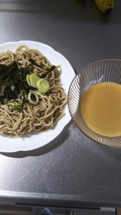 青じそなかったので、ネギのせました。
豆乳だれ美味しかったです。
また作りたいと思います。