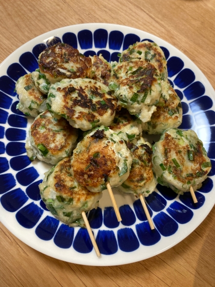 串に刺して串焼きっぽくしてみました！
美味しくできました♪