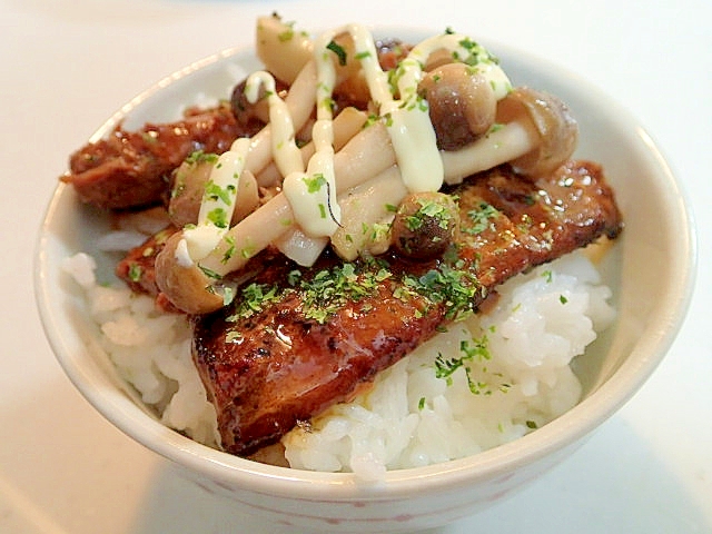 辛子マヨ/あおさで　さんま蒲焼としめじのご飯