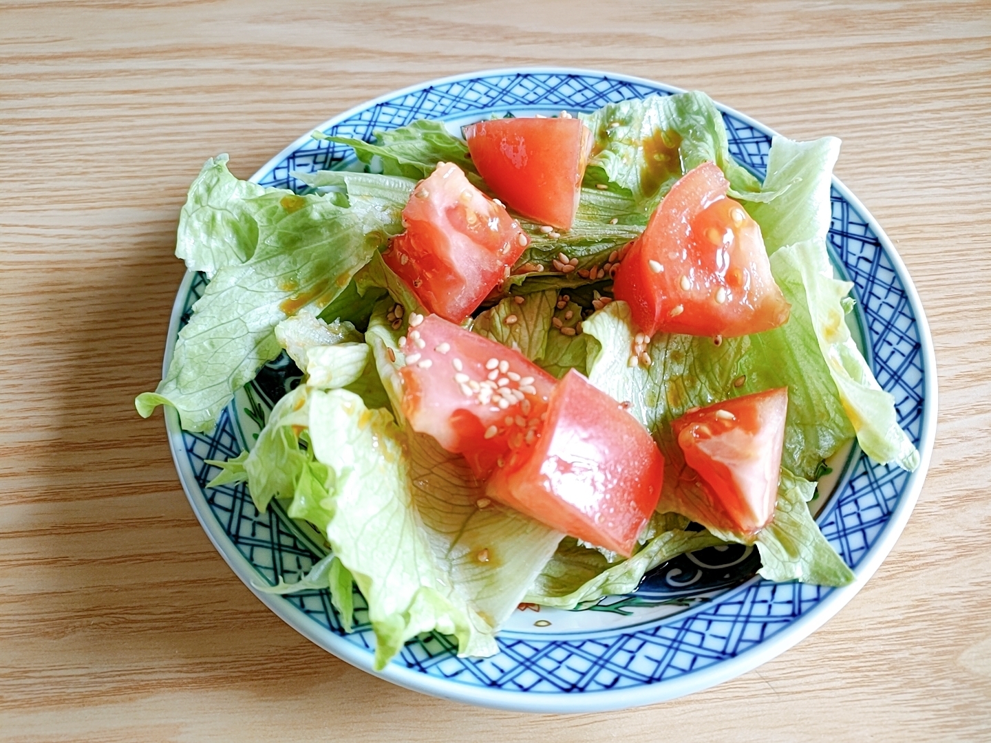 わさび風味☆レタスとトマトのサラダ