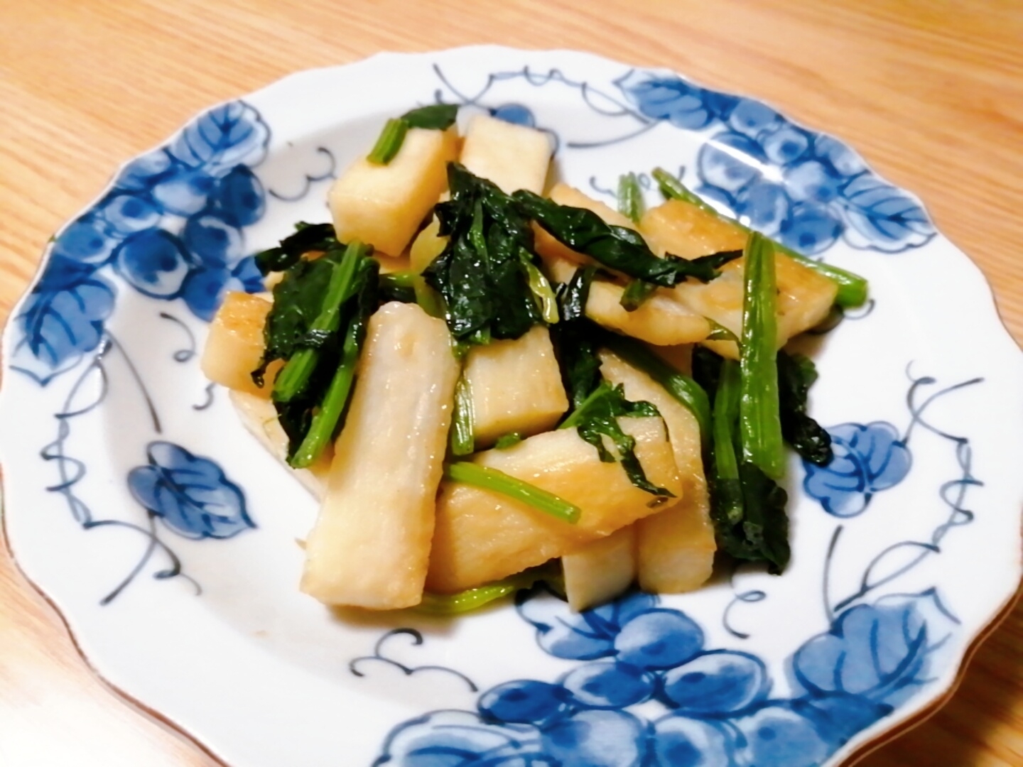 長芋とほうれん草のバター醤油炒め