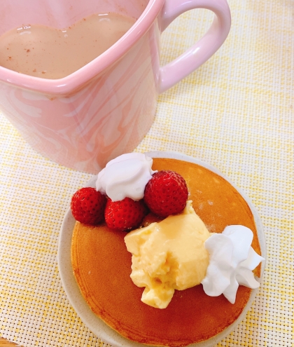 ヨーグルトとフルーツのホットケーキ