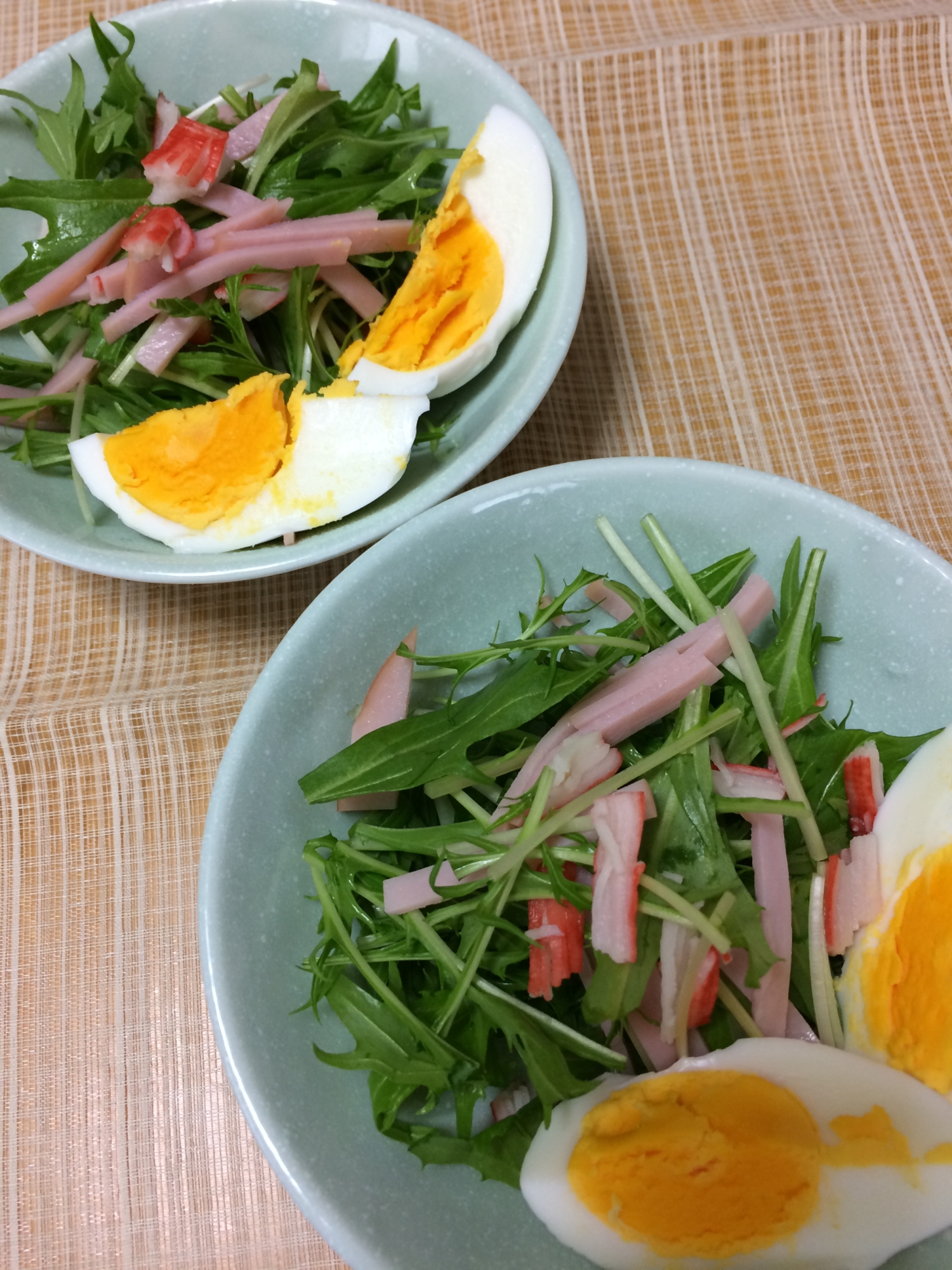 水菜とハムのサラダ