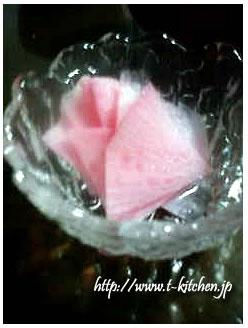 キレイなピンク色に 紫大根の甘酢漬けしょうが風味 レシピ 作り方 By ときどきぷろぐらま 楽天レシピ キレイなピンク色に 紫大根の甘酢漬けしょうが風味 レシピ 作り方 By ときどきぷろぐらま 楽天レシピ