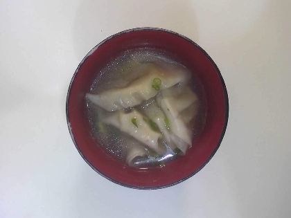 カップラーメンのスープで！餃子スープ