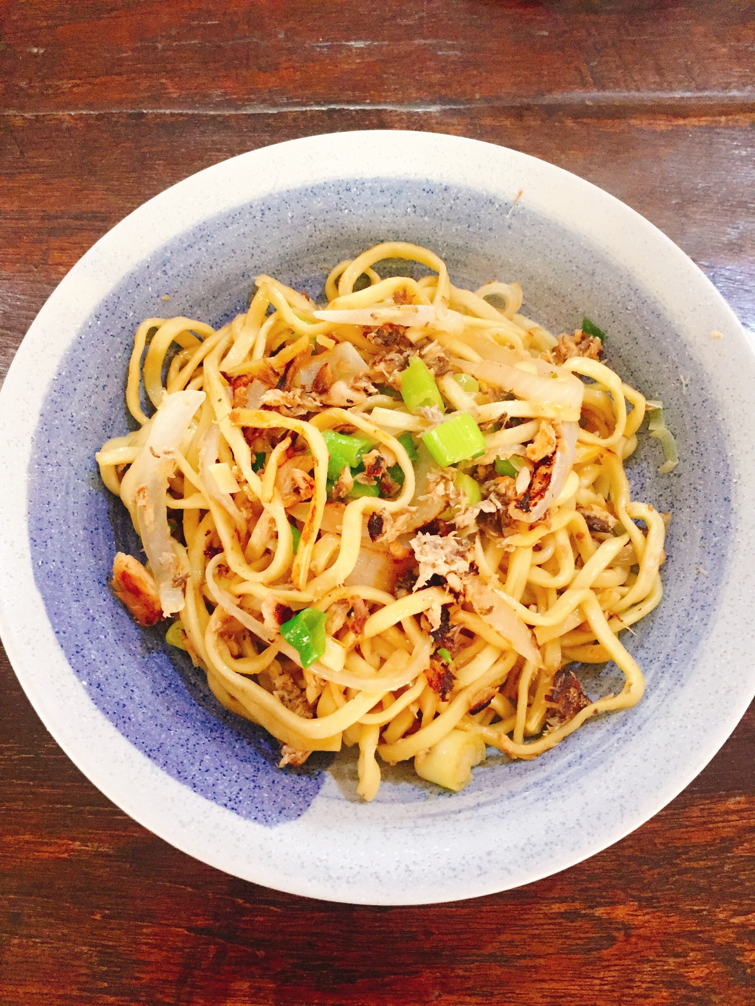 沖縄ソバで鯖缶の焼きそば