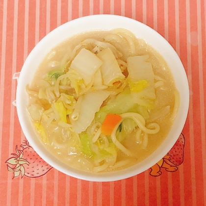 具だくさんで旨みたっぷり♡ちゃんぽん風スープ