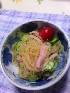 春雨サラダ、美味しー！！辛子味の隠し味が最高です。家族に大好評！ごちそうさまでした～。