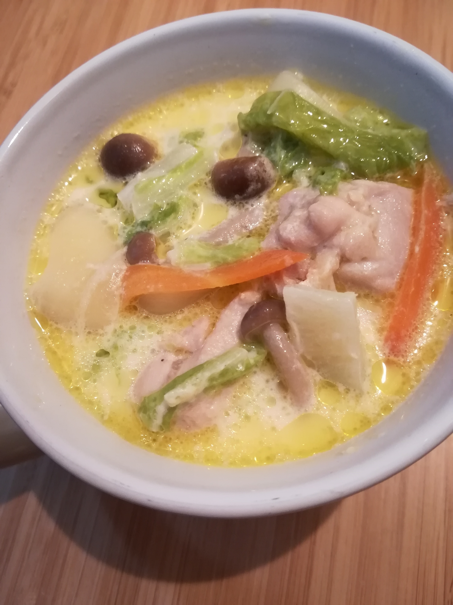 鶏肉と白菜のクリームスープ