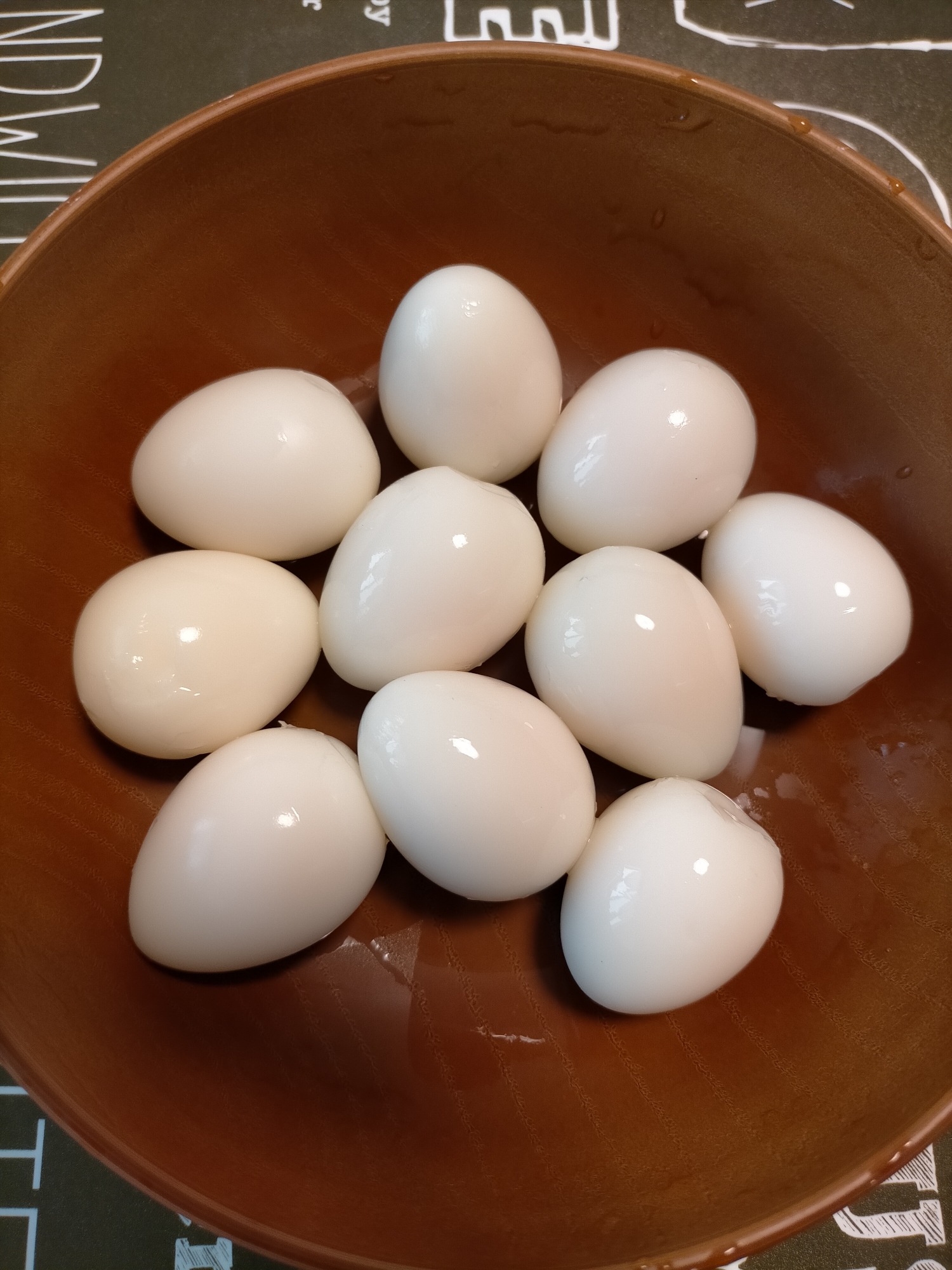 つるっとむけるうずらの卵の茹で方とむき方!