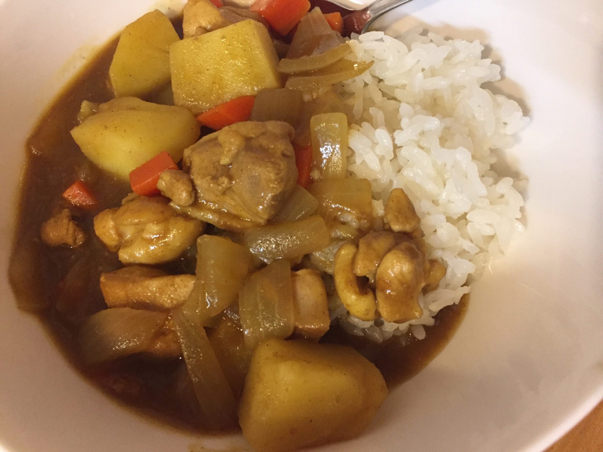 じゃがいも大きめのチキンカレー