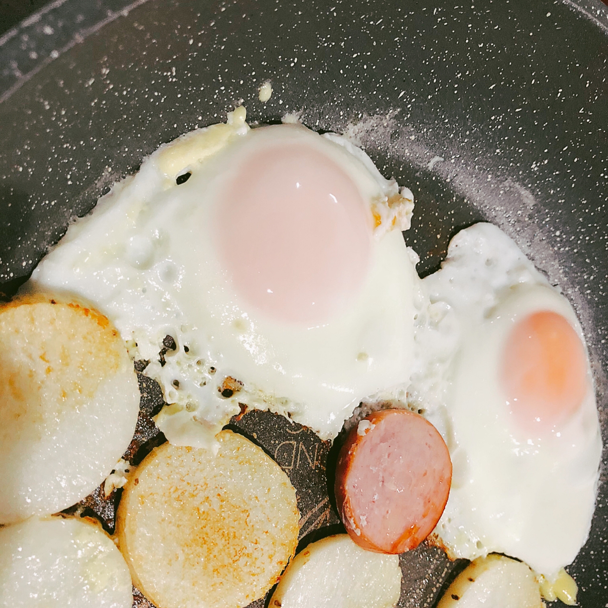 子ども喜ぶ！マヨ味の蒸し目玉焼き