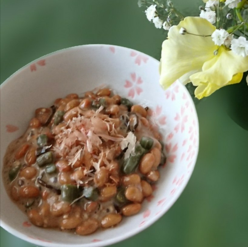 ごま油風味ᕷ˖山菜と塩昆布のアレンジ納豆ꕤ୭*