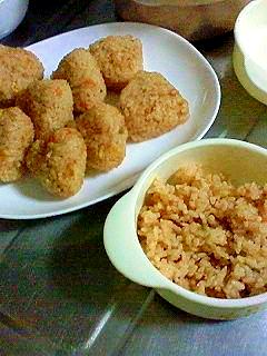 子供のご飯♪炊飯器でパパッとケチャップライス　