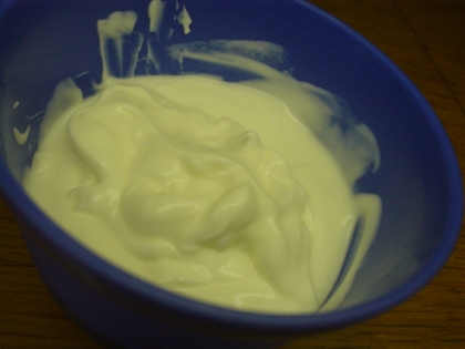水切りヨーグルトで作るレモン風味のクリーム