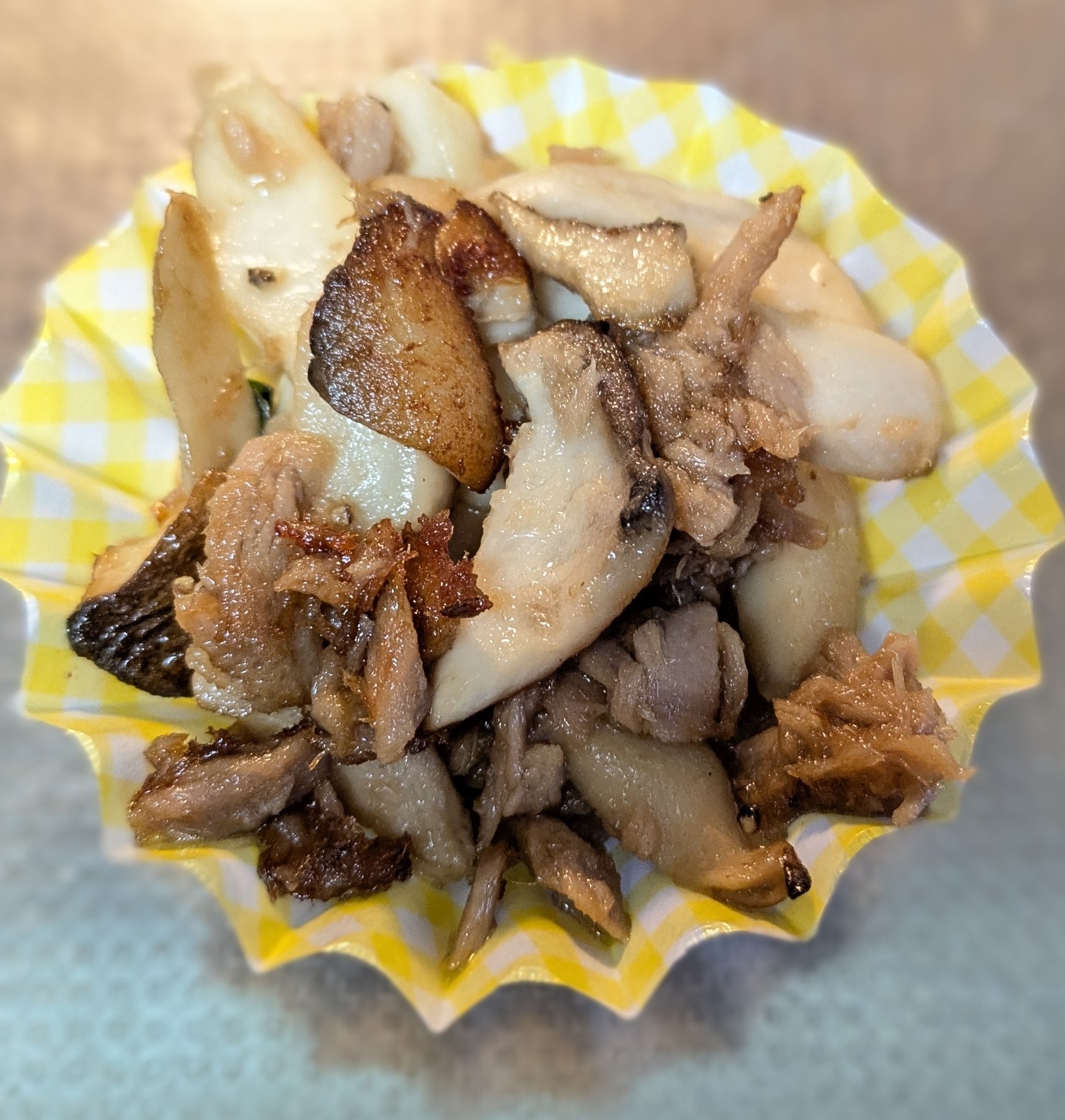 お弁当の隙間おかず☆エリンギとツナのソテー