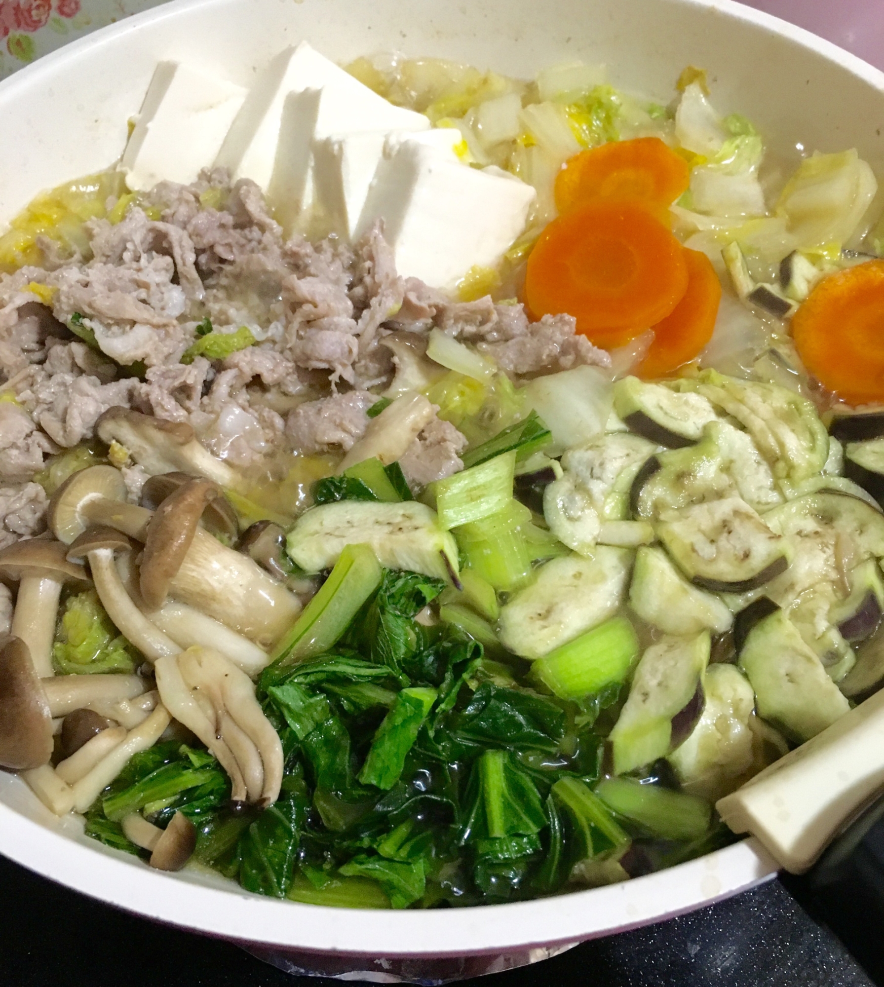 野菜と豚肉と豆腐の煮物