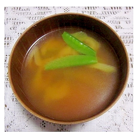 絹さやと長ネギの味噌汁